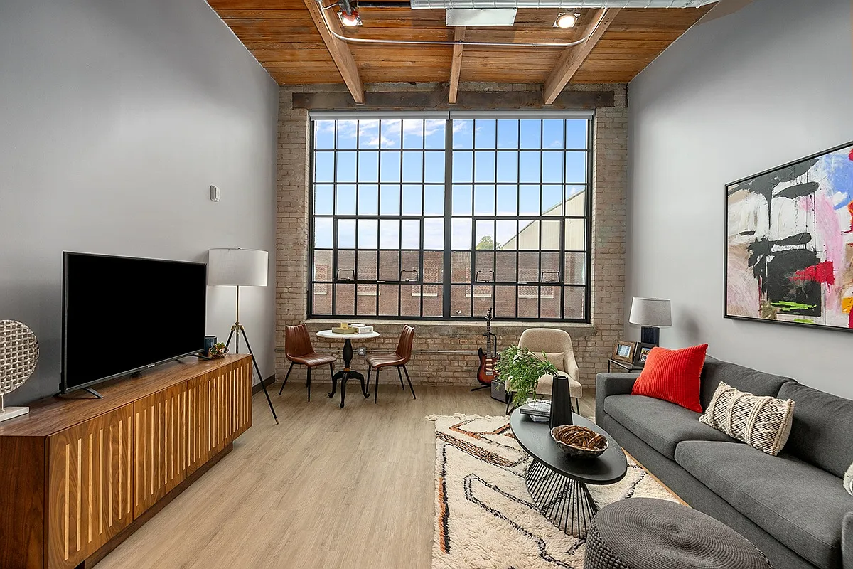 Box Board Lofts — Photo 1