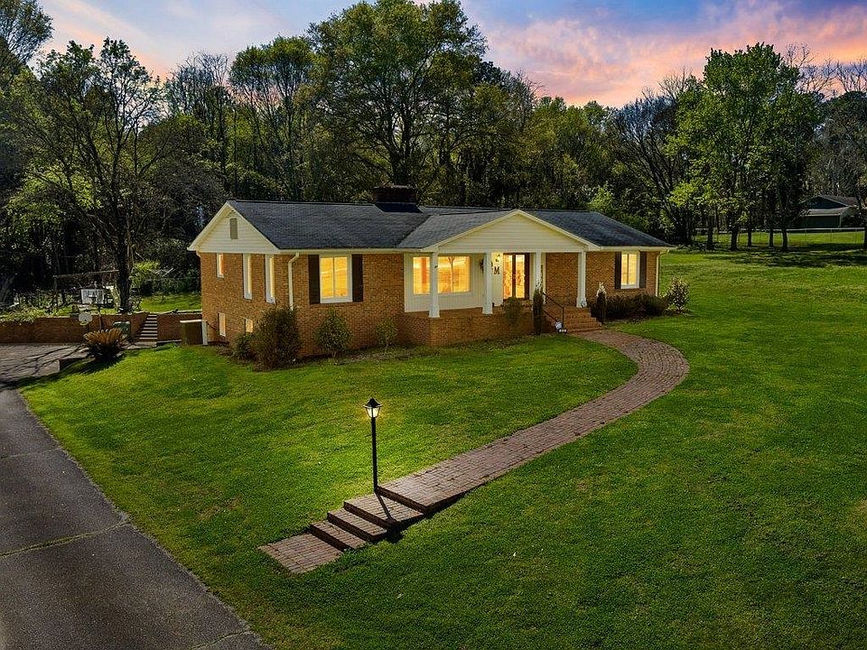 803 W Montgomery St, Gaffney, SC 29341 MLS 298980 Zillow