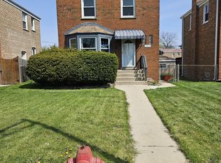 3925 Gladys Ave, Bellwood, IL