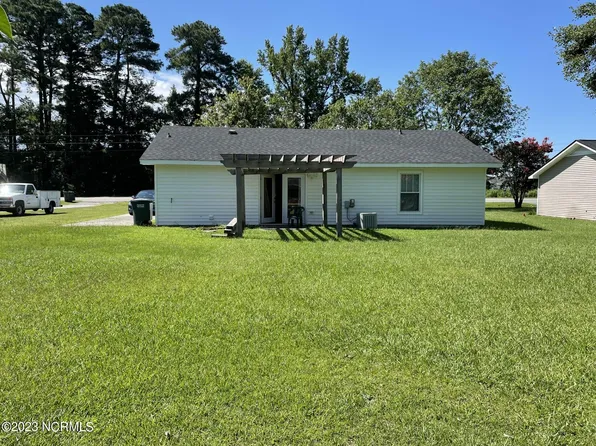 835 Nc 102 E, Ayden, NC 28513