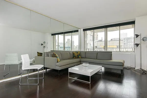 Rented by Corcoran | media 79