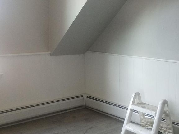 3rd image of 86 Thorniley St APT 3