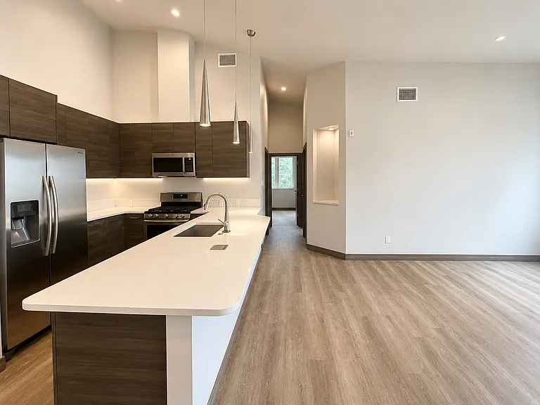 Chambers Lofts - 2nd MONTH FREE with a 13 Month Lease* — Photo 47