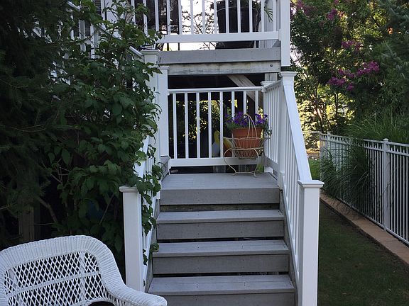 5th image of 140 Hundred Oaks Dr