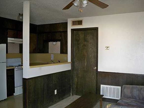 3rd image of 1216 N 8th St APT 19