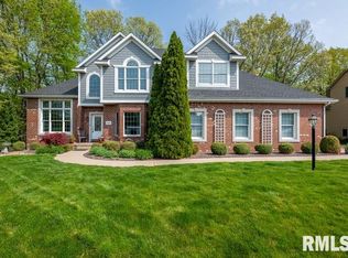 2919 Windpointe Dr, Peoria, IL