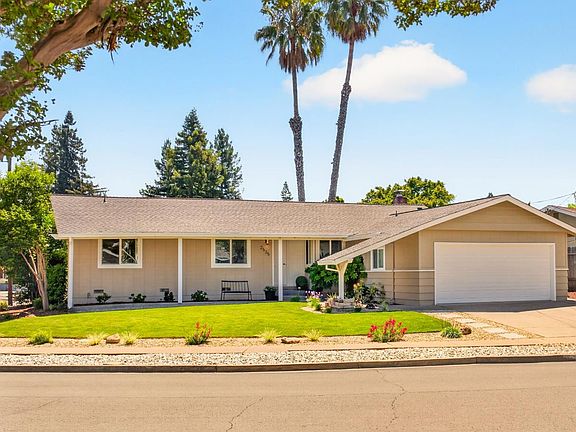 3rd image of 2535 Patricia Drive