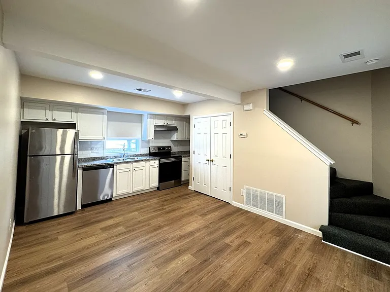 1236 Cherokee Rd — Photo 4