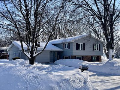 109 Beachwood Ln, Redwood Falls, MN, 56283
