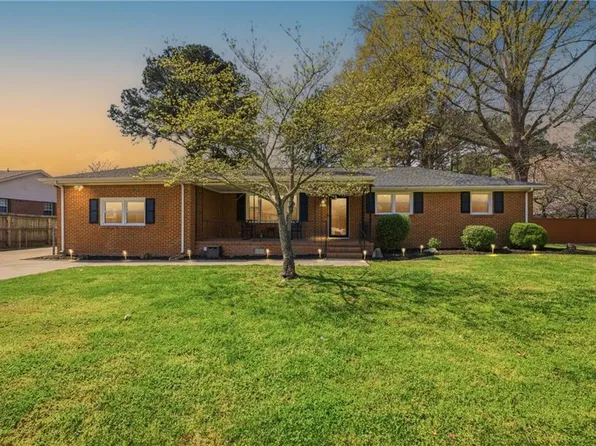 1248 Kingsway Dr, Chesapeake, VA 23320