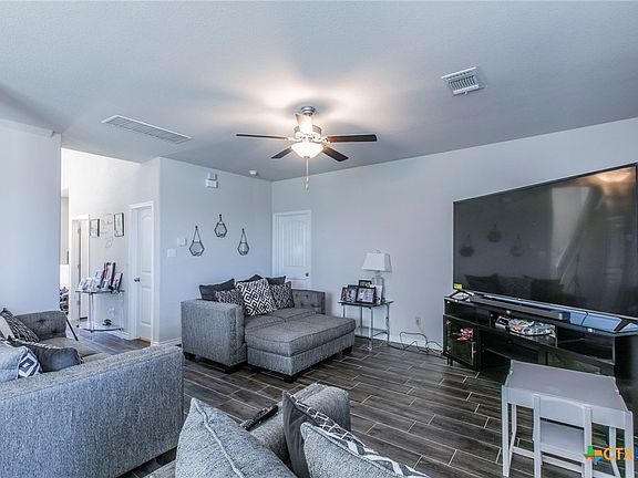 3rd image of 6303 Cordillera Dr