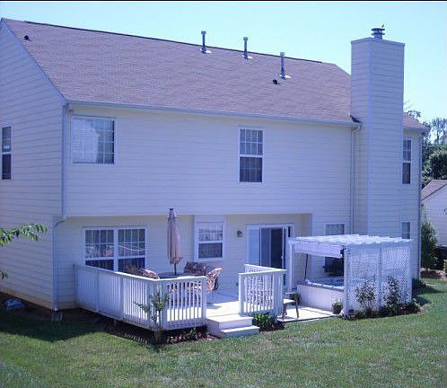 Synthetic Deck & Pergola