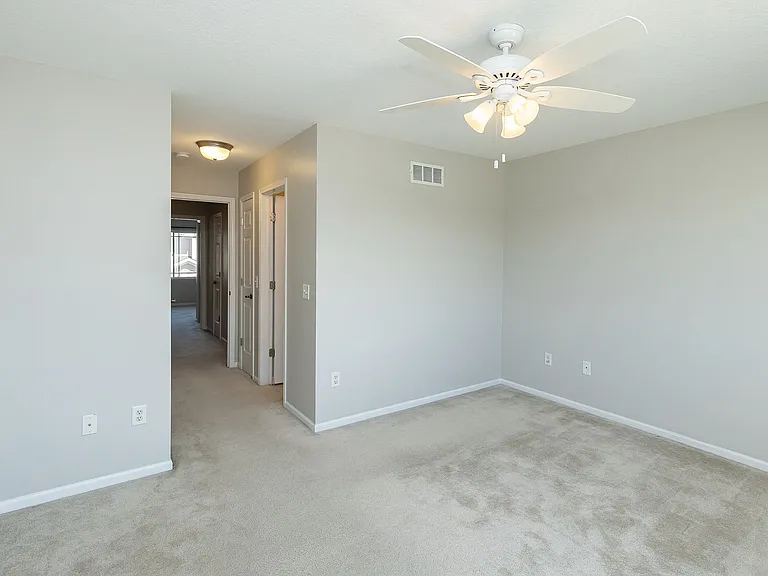1108 NE 7th Ln — Photo 17