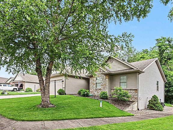 3rd image of 50292 Linnwood Dr