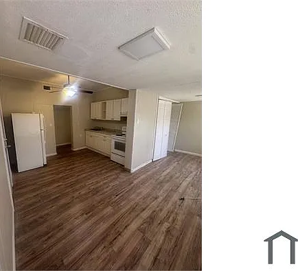 Studio, 400 sqft, $1,695 — Photo 2