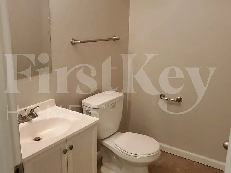 5606 Beechtree Ln — Photo 19
