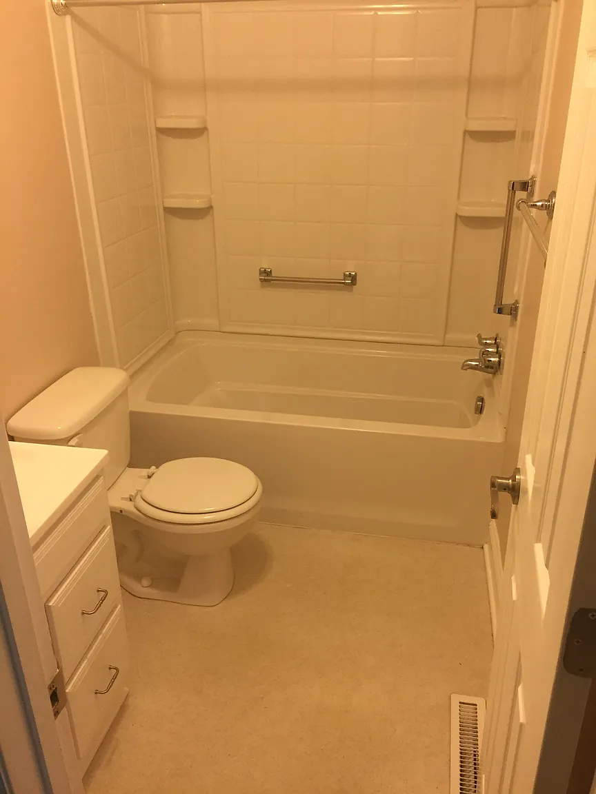 1670 Brodhead Rd APT 1 photo 1