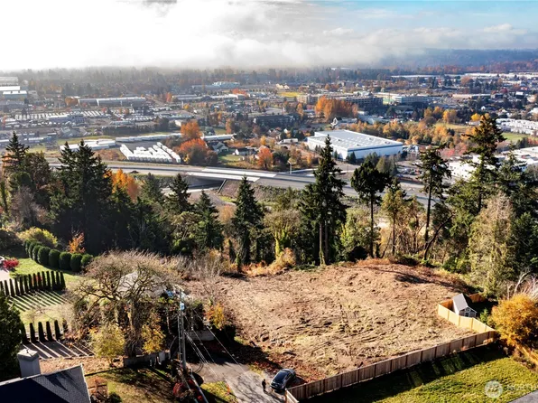 910 64th Avenue E, Fife, WA 98404