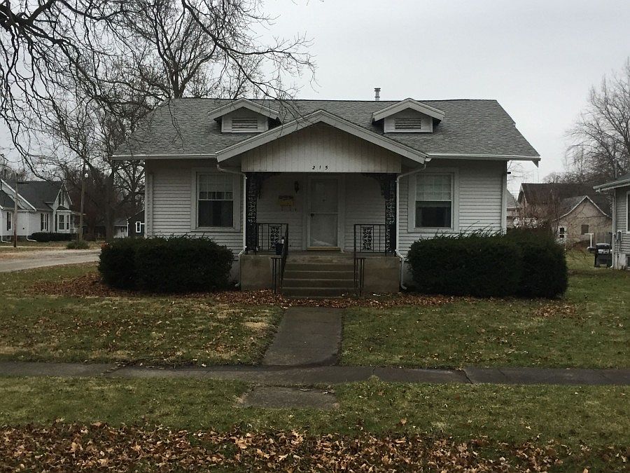 1st image of 215 E Newkirk St