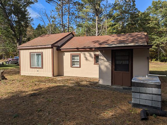 3rd image of 8037 Hintz Rd