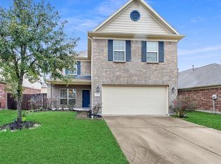 5211 Rio Dr, Baytown, TX 77521