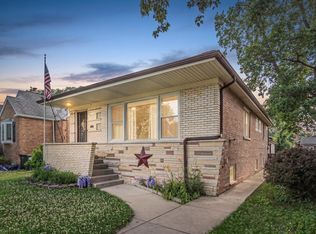9804 S Springfield Ave, Evergreen Park, IL 60805