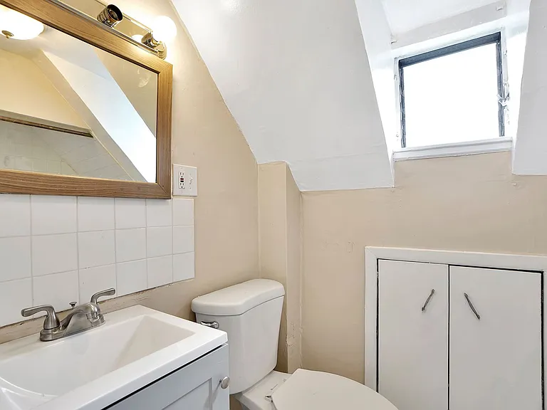 706 Chestnut St — Photo 11