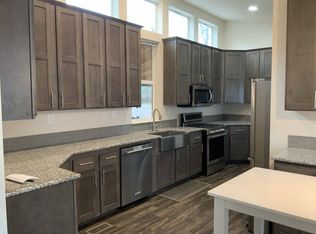 54600 SW South Rd, Gaston, OR 97119