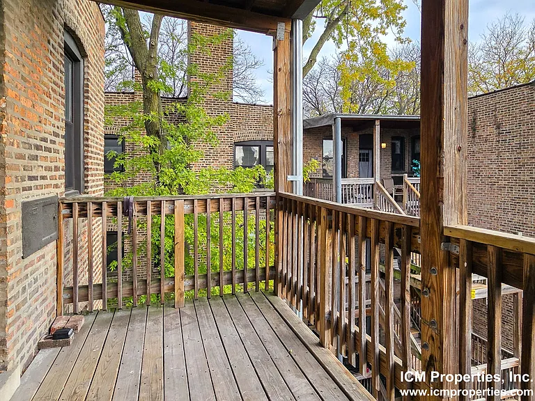 4949 N Oakley Ave #3 — Photo 7