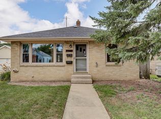 1410 Willmor St, Racine, WI 53402