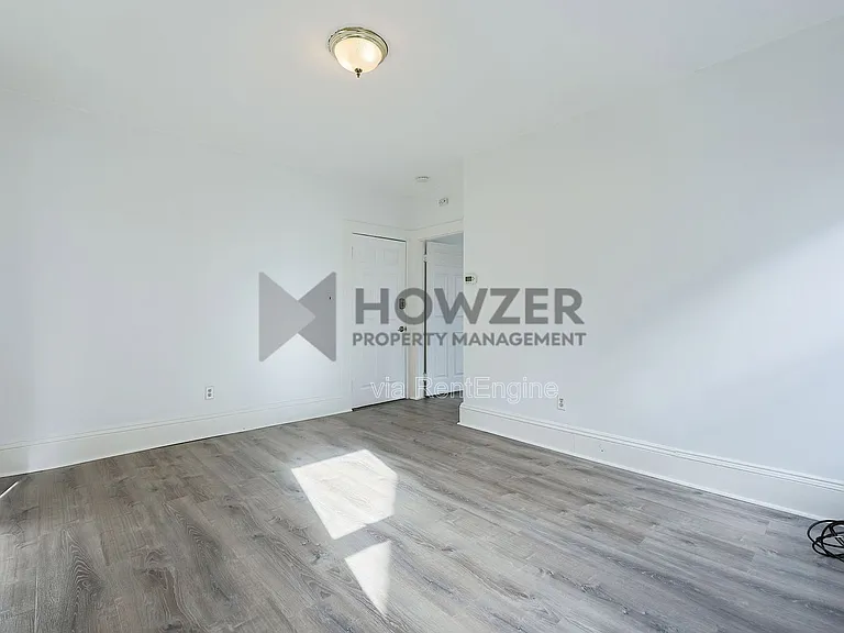128 Arnold St #1 — Photo 8