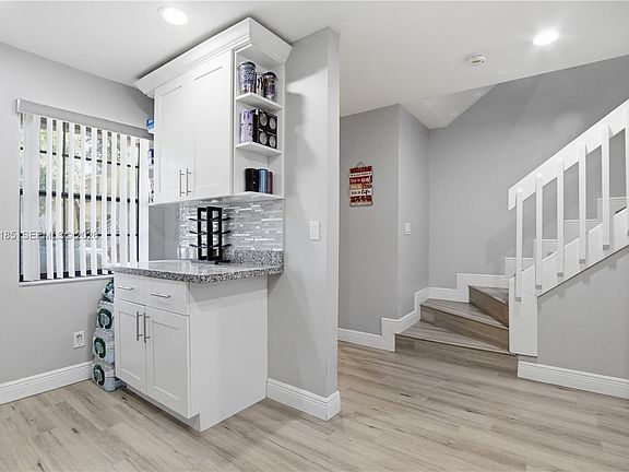 5th image of 2882 Coral Springs Dr
