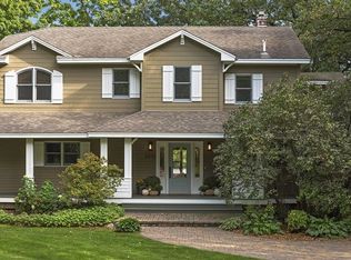 6630 Horseshoe Curv, Chanhassen, MN 55317