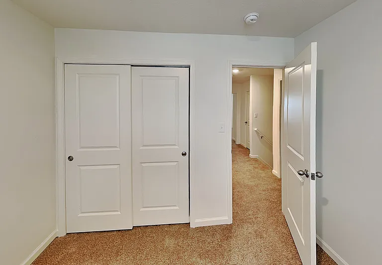 2835 Strauss Ln — Photo 10