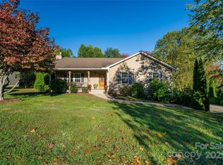 19 Azure Sage Way, Asheville, NC 28806