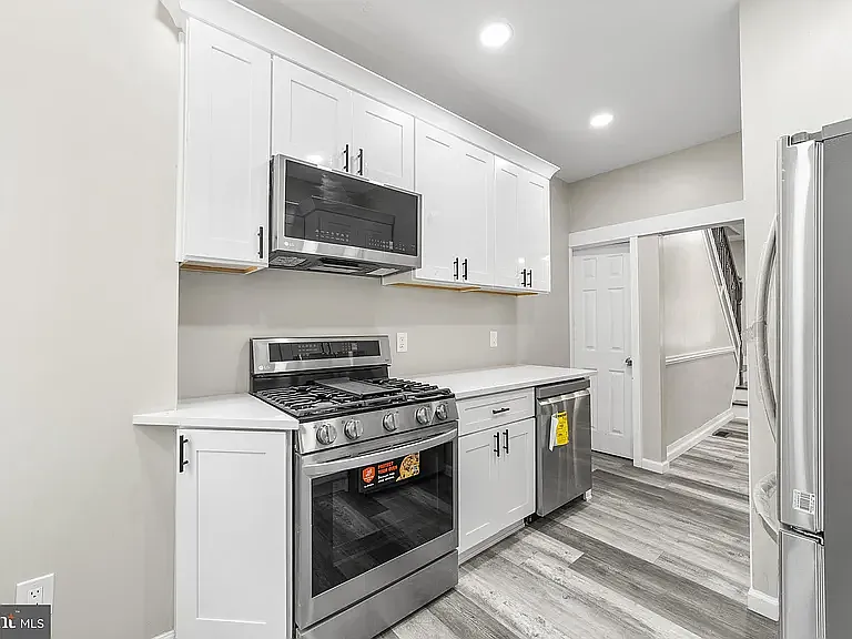 491 Stuyvesant Ave — Photo 9