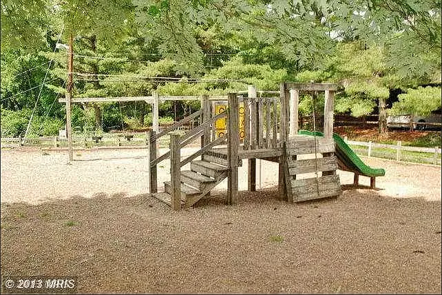 7527 Spring Lake Dr #B2 — Photo 33