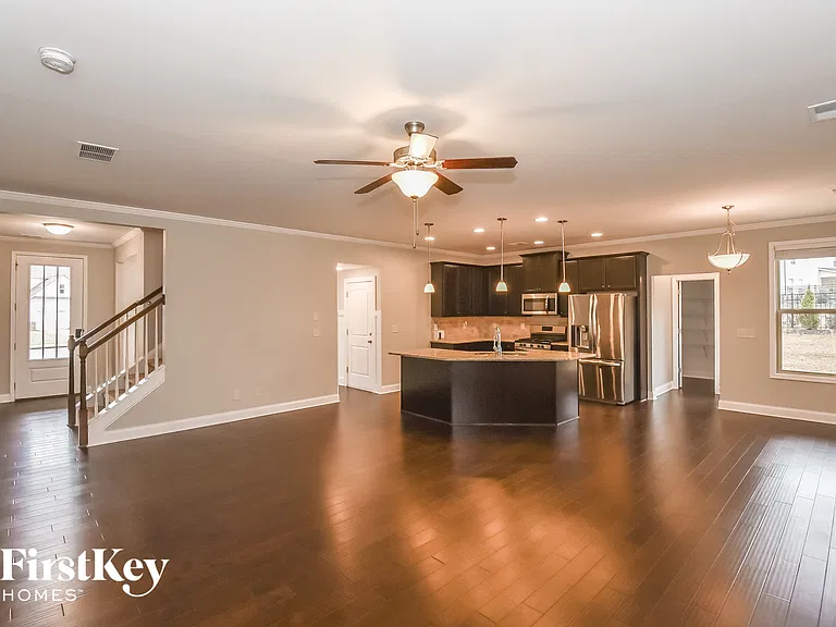 97 Dunston Way — Photo 3
