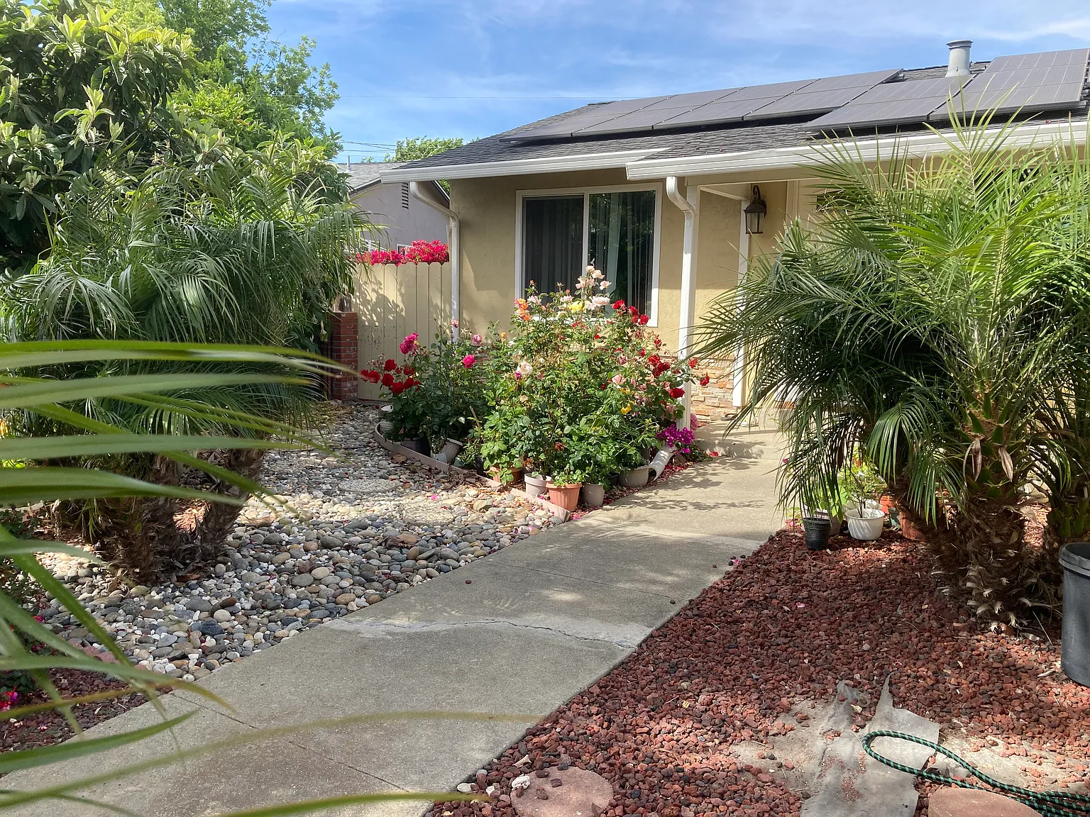 4 bed, 1426 sqft, $800 — Photo 1