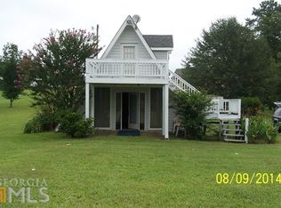 1161 Green Briar Dr, Madison, GA