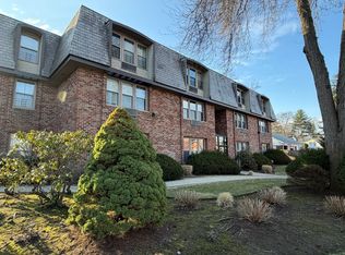 274 County Rd #3E, Tenafly, NJ 07670