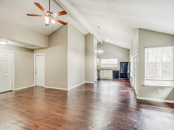 5th image of 3002 Sherborne St