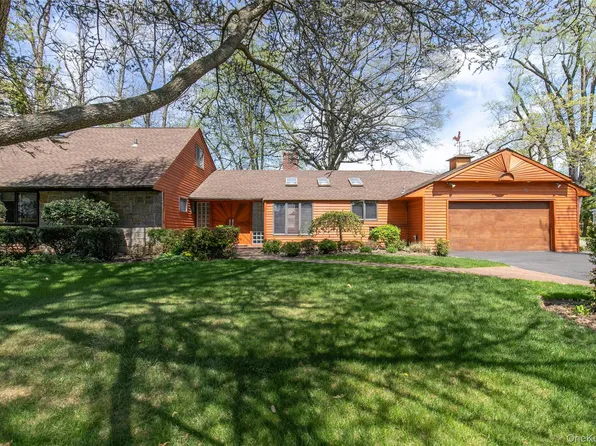 20 OLD FARM Road, Great Neck, NY 11020