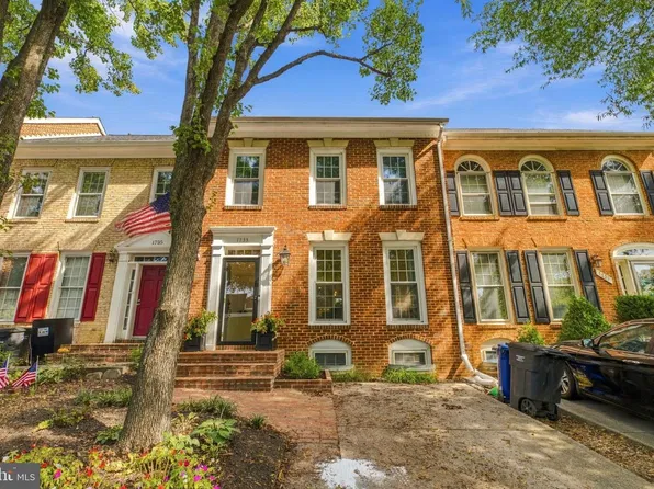 1733 Dogwood Dr, Alexandria, VA 22302