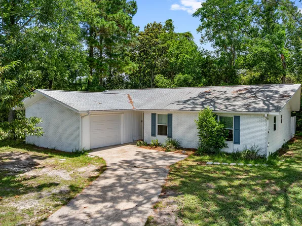 101 Villa Ct, Panama City Beach, FL 32413