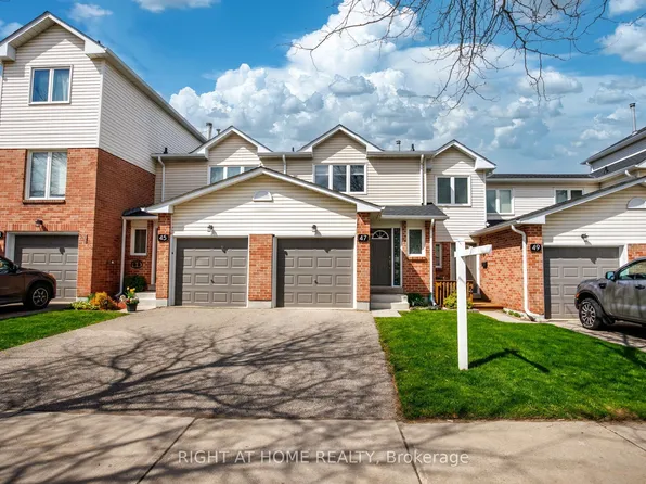 47 Stewart Maclaren Rd #74, Halton Hills, ON L7G 5L8