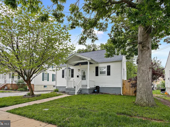 301 Townsend Rd, Essex, MD 21221