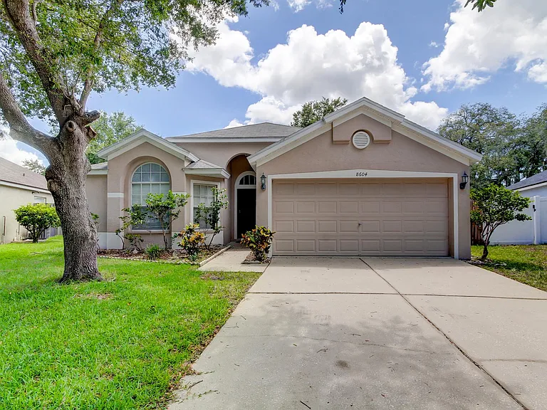 8604 Fawn Creek Dr — Photo 1