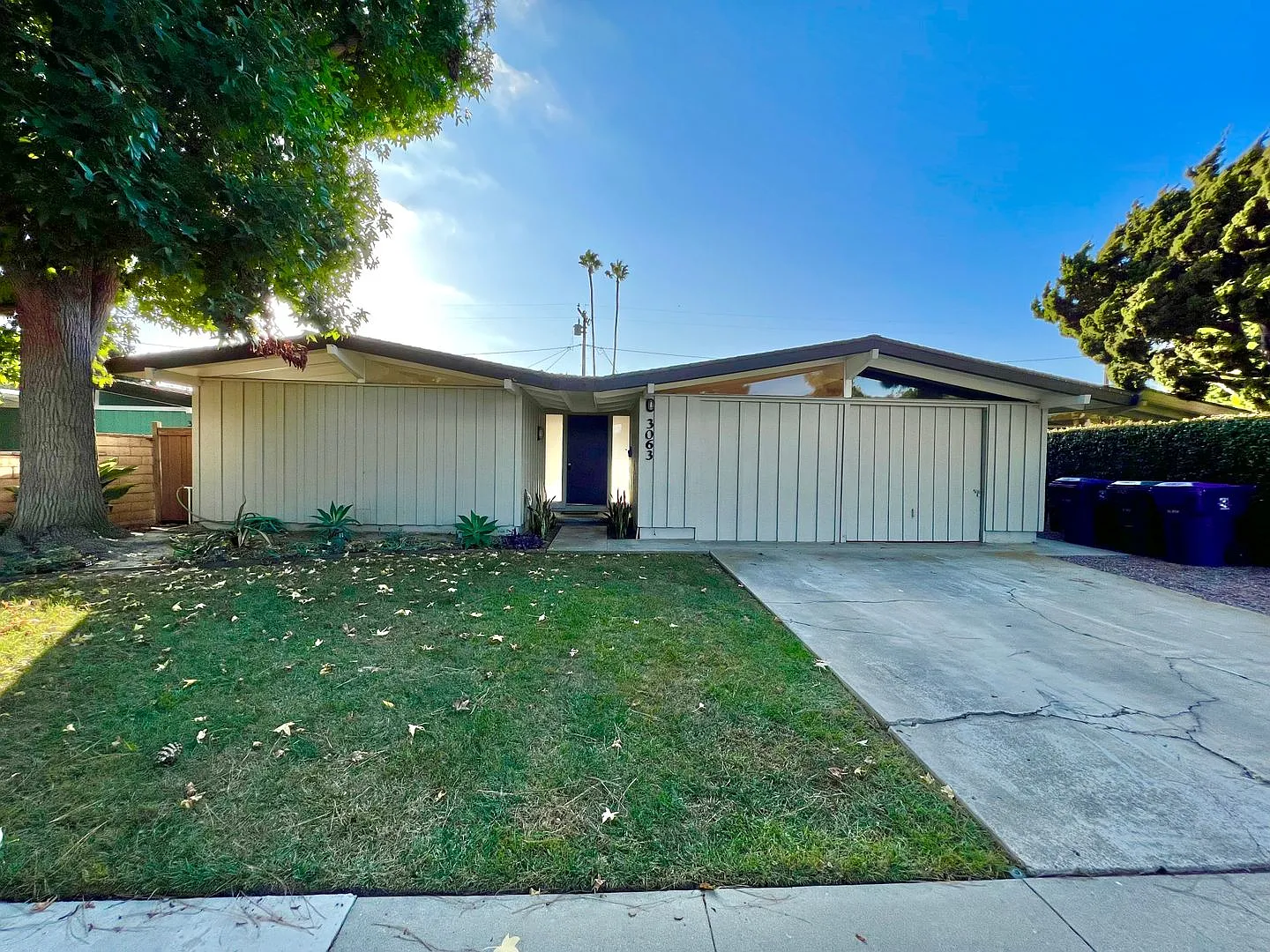 Cliff May Designed Rancho Estates House — Photo 1