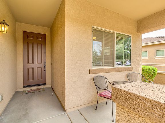 4th image of 1404 W Apricot Ave